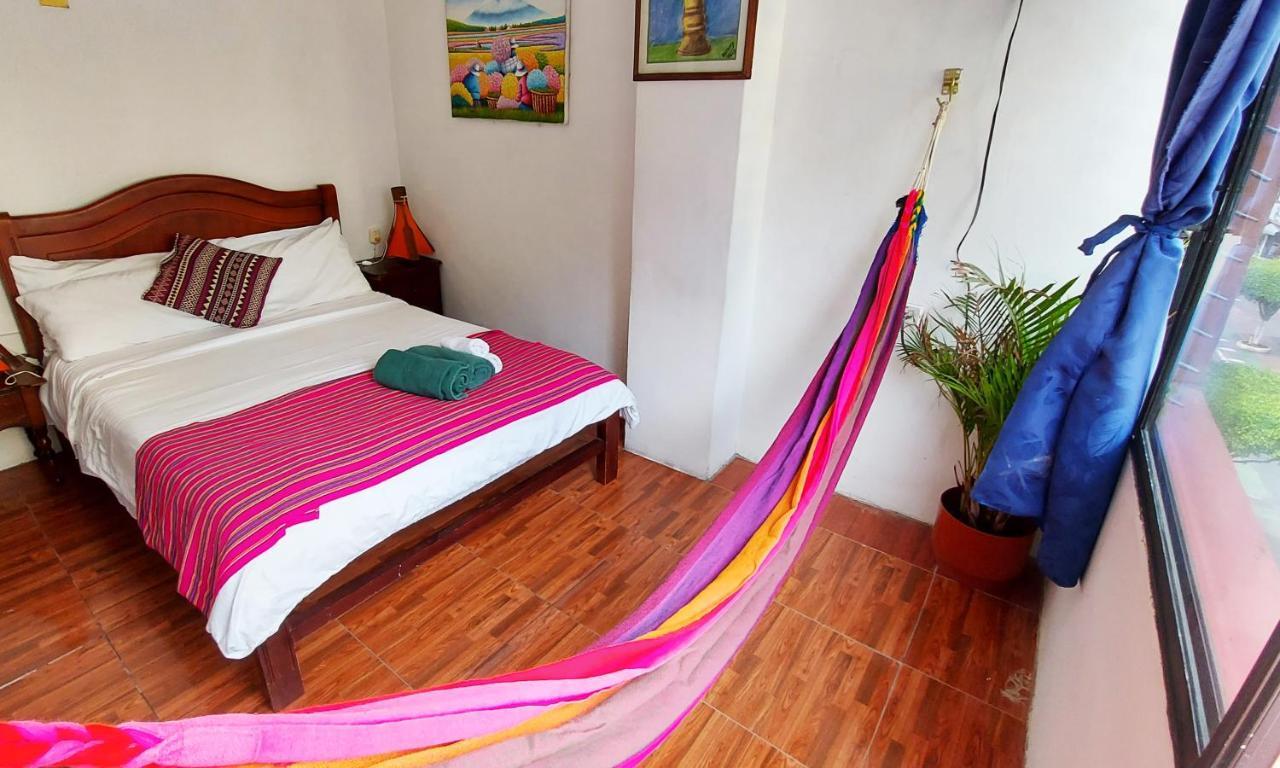 Erupcion Art Hotel & Hostel Баньос Экстерьер фото